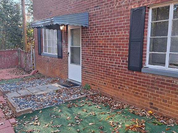 2nd image of 7 Edgewood Dr #C