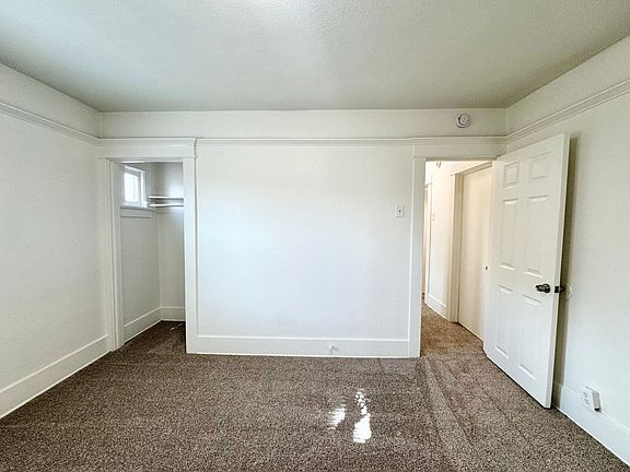 4th image of 1052-1058 E 7th St #1054
