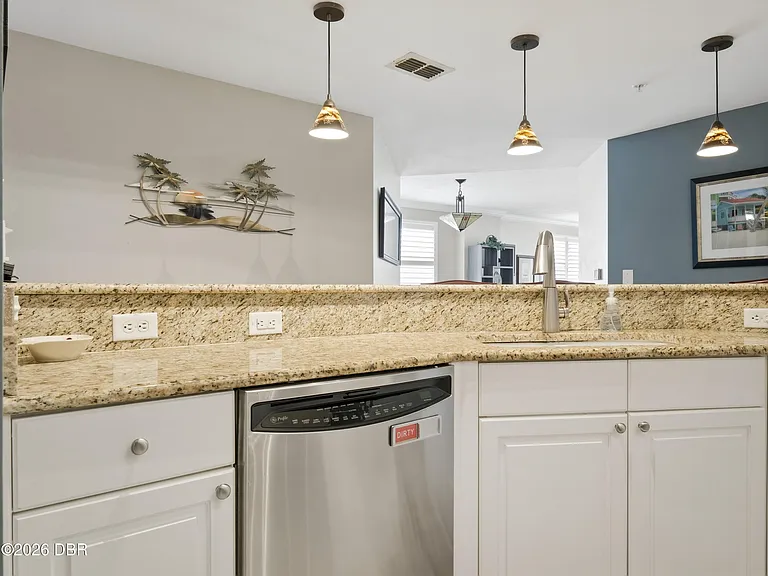 2055 S Atlantic Ave #703 — Photo 6