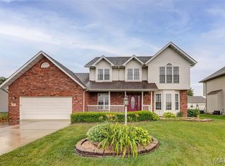 144 Westmoreland Dr, Bethalto, IL 62010