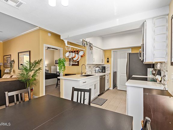 3rd image of 10401 N Saguaro Blvd APT 136