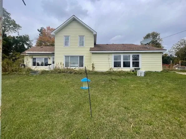 231 E Garland St, Harrietta, MI 49638