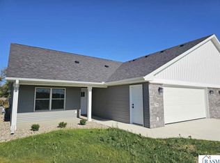 1346 Birchwood Dr, New Ulm, MN 56073