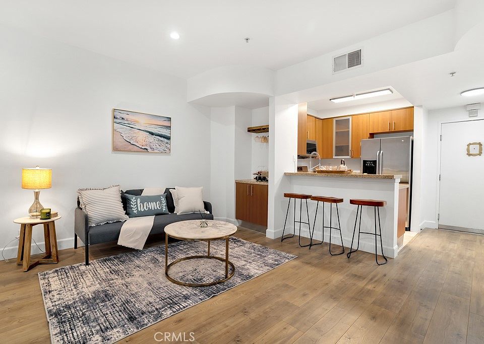 1st image of 620 S Gramercy Pl APT 338