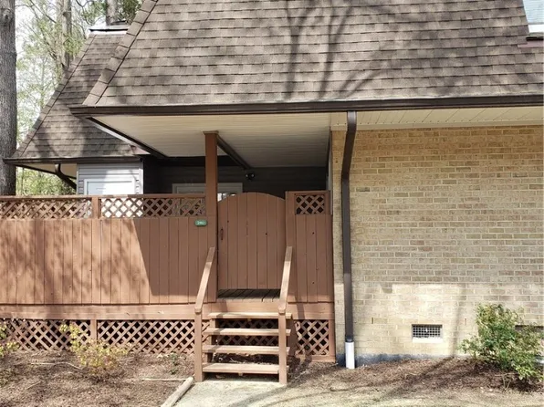 240 Brookberry Cir, Chapel Hill, NC 27517