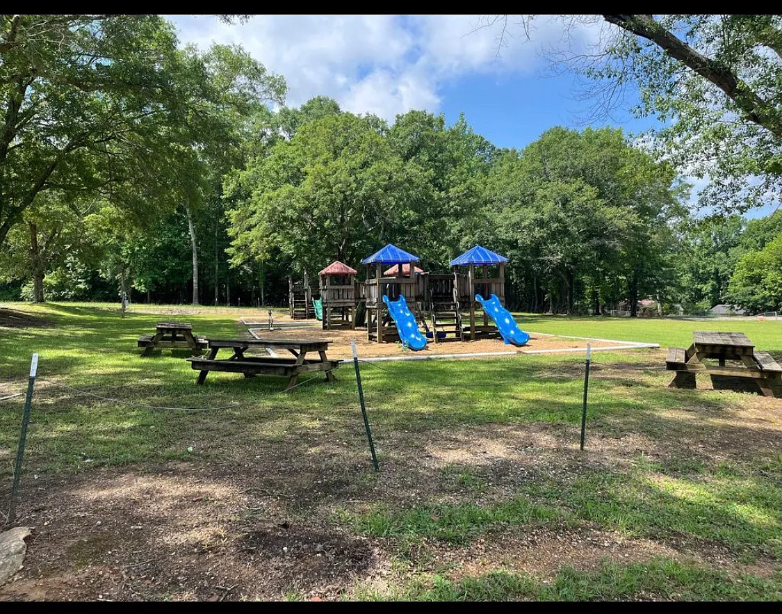 4 bed, 2246 sqft, $1,450 — Photo 4