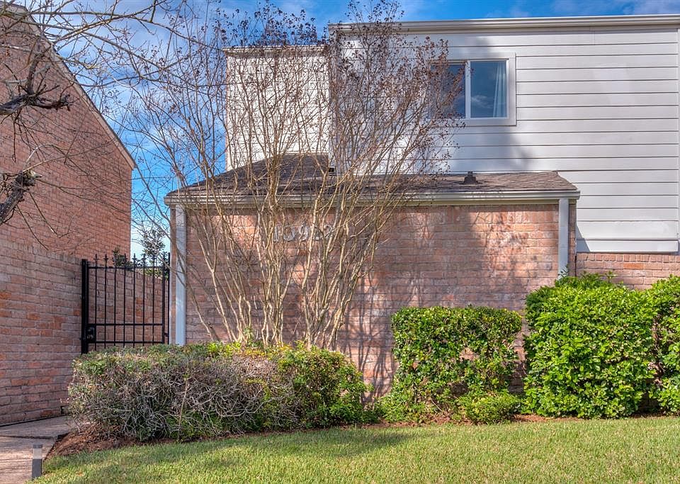 1st image of 10922 Francoise Blvd