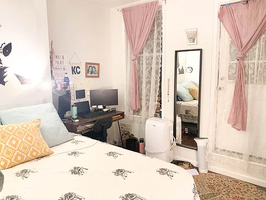 Rented by Ulas Real Estates Inc | media 18