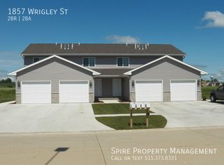 1857 Wrigley St, Ely, IA 52227