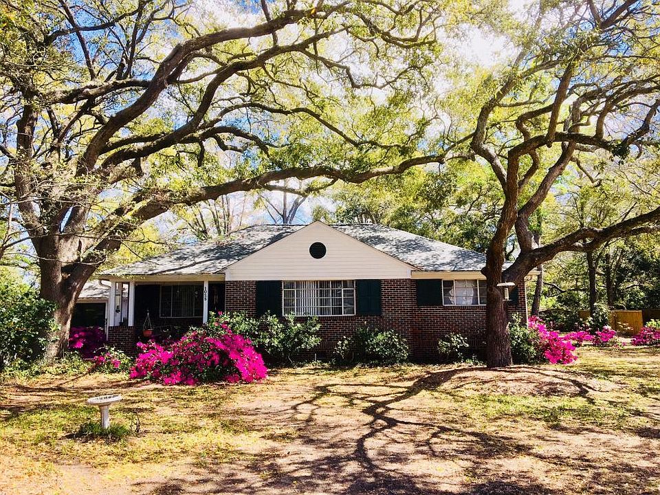 1st image of 1025 Cliffwood Dr