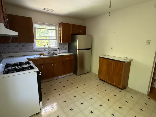 (undisclosed Address), Bloomfield, NJ 07003