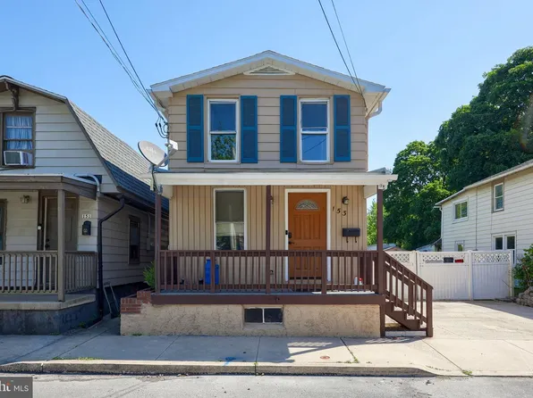 153 S Wolf St, Manheim, PA 17545