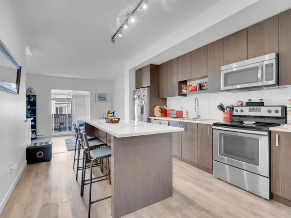 13636 81a Ave #4, Surrey, BC V3W 1H9