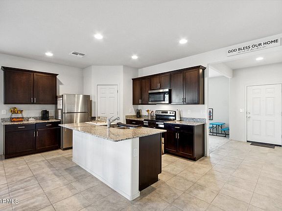 3rd image of 43816 W MESCAL Drive