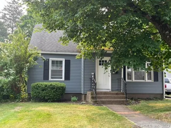 81 Goodwin Street, Manchester, CT 06040