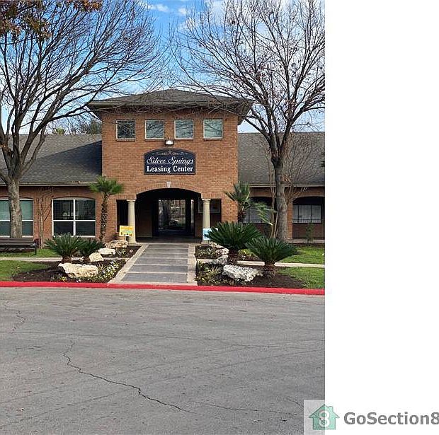 2nd image of 12151 N Interstate Highway 35 APT 623