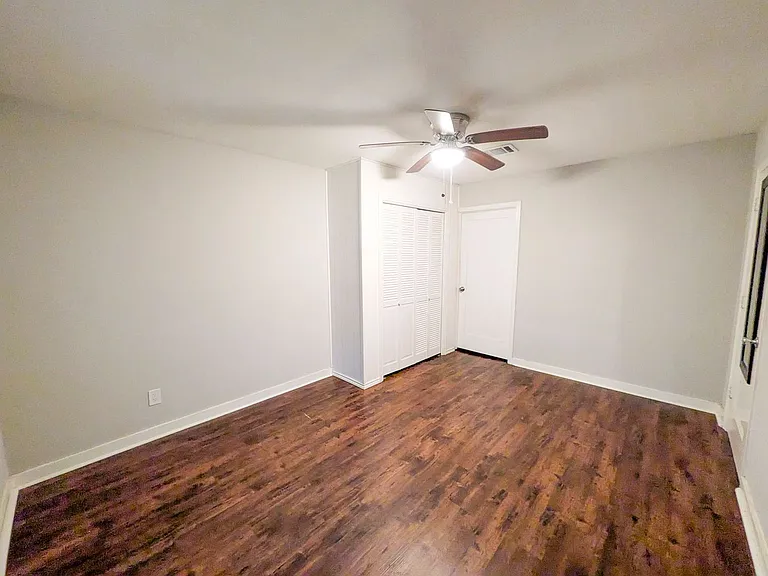 460 Belvedere Dr — Photo 11