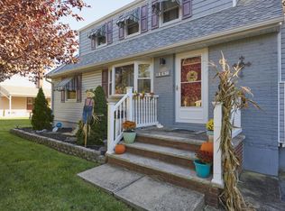 158 Allen Pl, Belford, NJ 07718