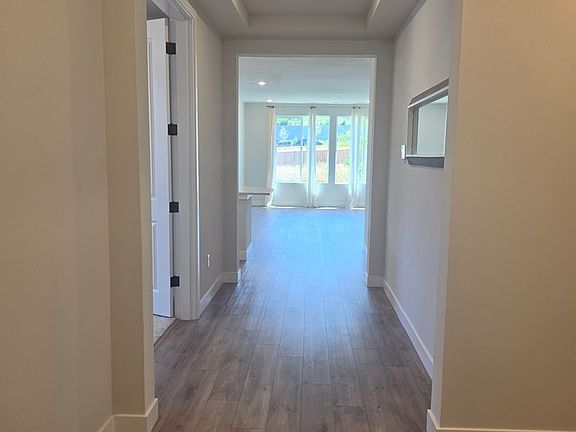 4th image of 23386 Arbors Terrace Rd NE