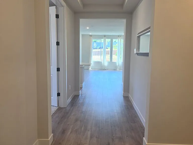 23386 Arbors Terrace Rd NE — Photo 4