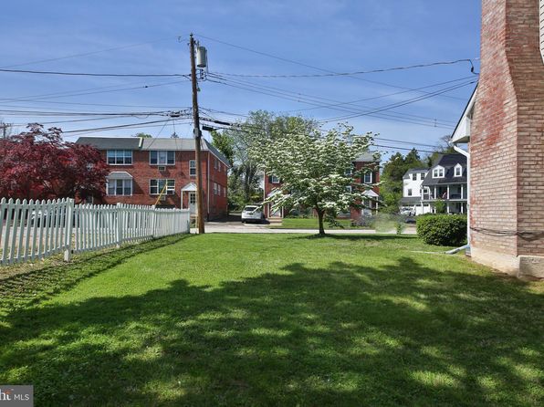 10 Glenn Cir, Erdenheim, PA 19038