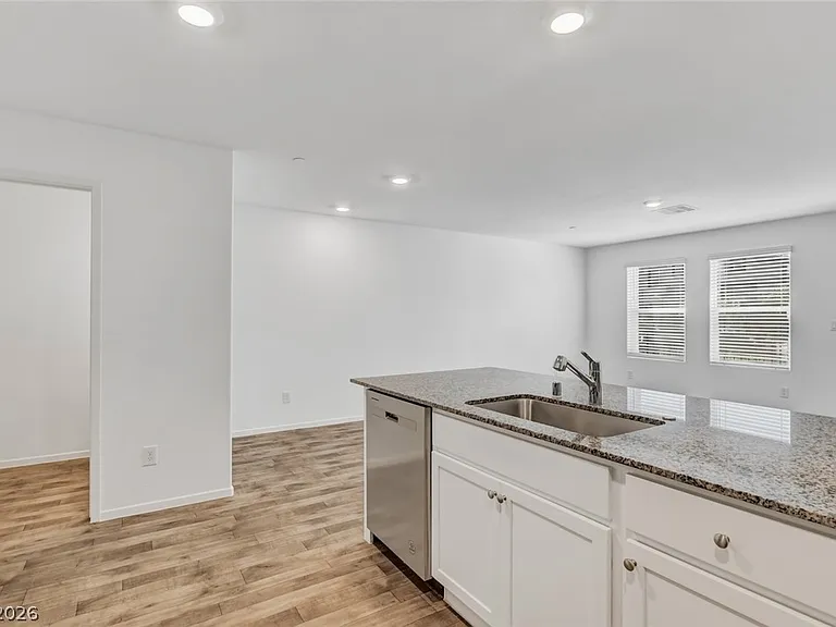 1137 Meadow Sparrow Pl — Photo 26