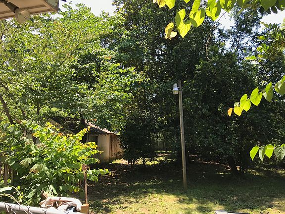 3rd image of 629 19th St