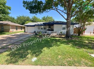 2208 Piedmont St, Irving, TX 75061