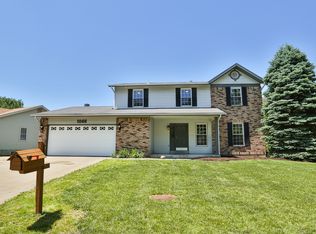 1066 Shallowbrook Dr, Saint Peters, MO 63376