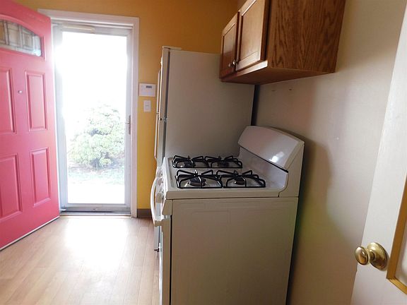5th image of 155 S Gladstone Ave