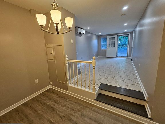 4th image of 200 N Wayne Ave APT 1