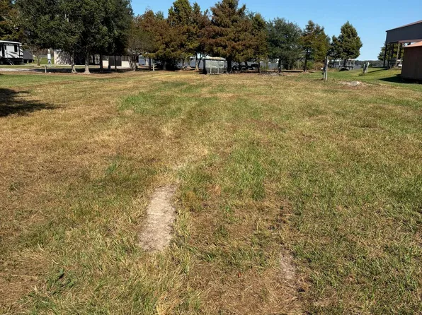 422 Louisiana Ave, Lake Arthur, LA 70549