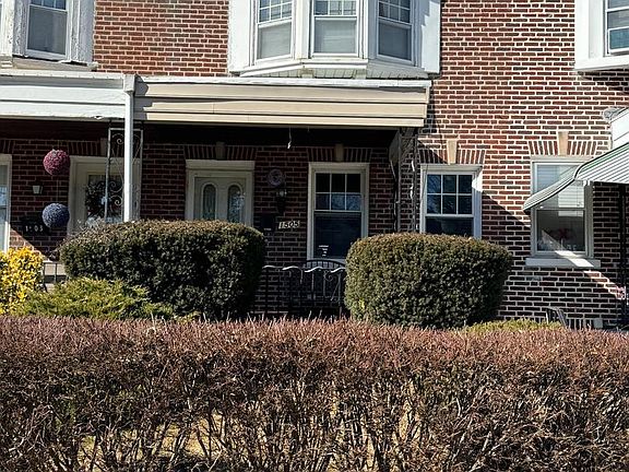 2nd image of 1505 Astor St
