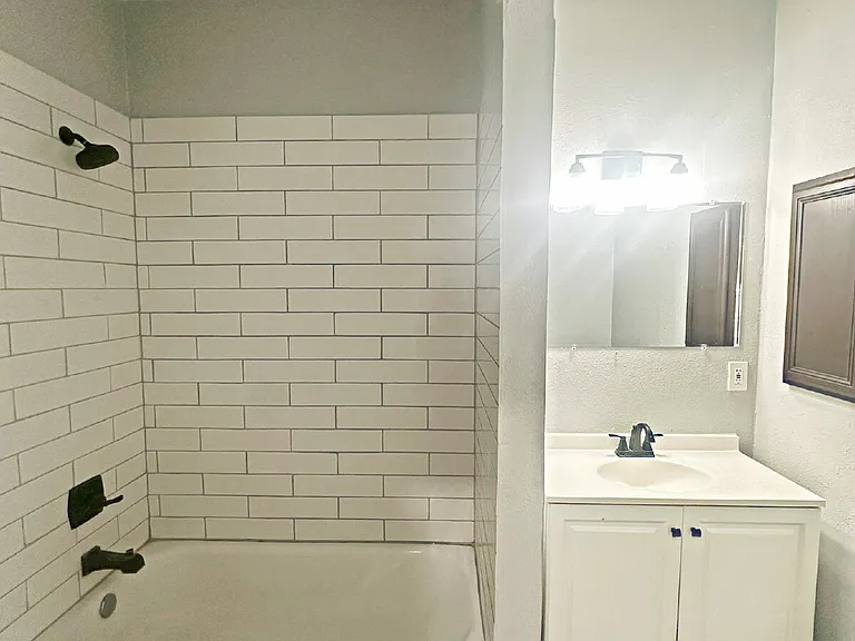 7550 Oak Chase #3 — Photo 12