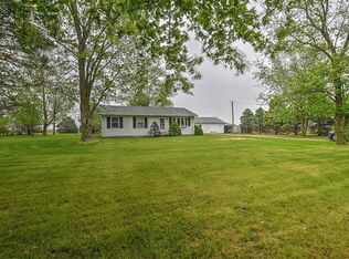 11604 Greenswitch Rd, Maroa, IL 61756