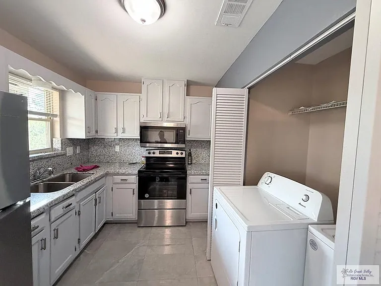305 Calle Amistosa #L502 — Photo 10