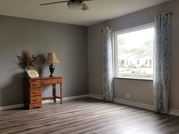 4th image of 2703 S Tacoma Ave