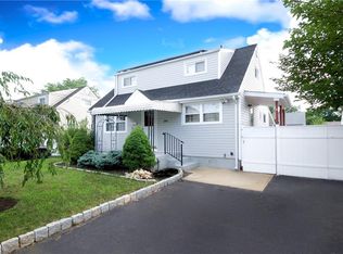 289 Sunset Ave, Old Bridge, NJ 08857