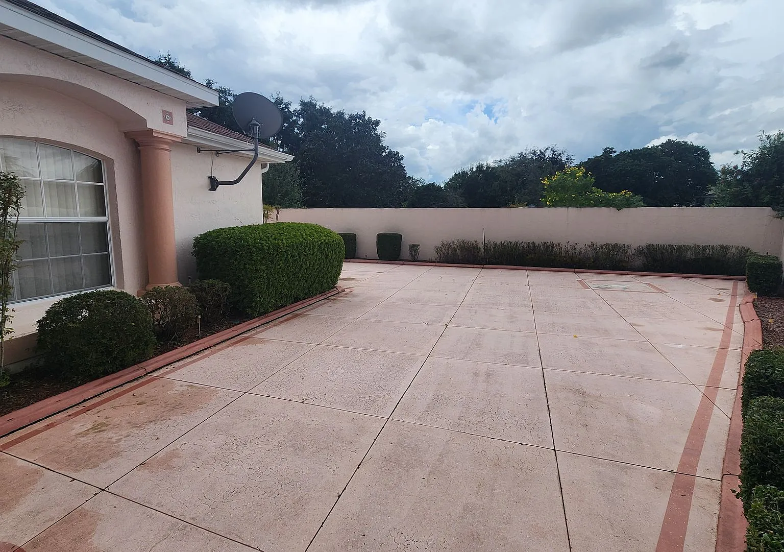 614 Delgado Avenue — Photo 3