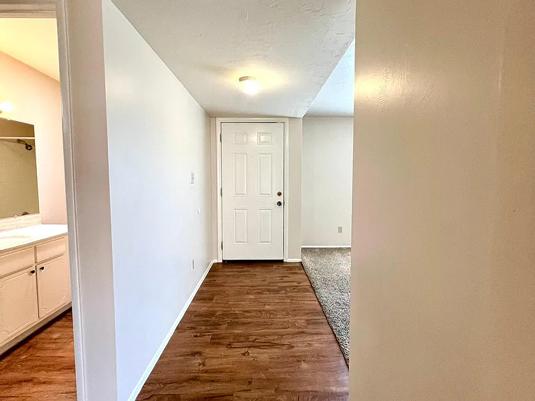 8655 E 24th Cir — Photo 15