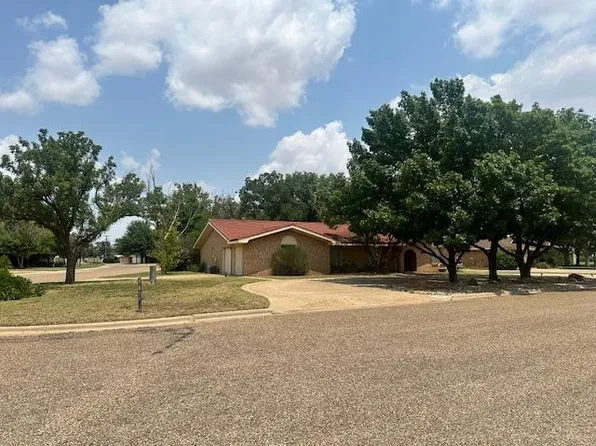 1901 Helen Dr, Brownfield, TX 79316