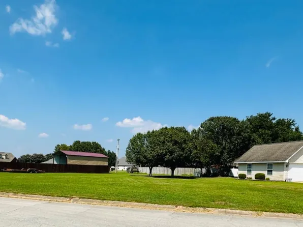 2723 Ami Ave, Newport, AR 72112