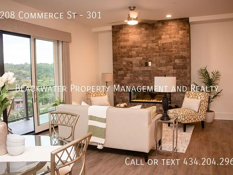 1208 Commerce St #301 — Photo 20