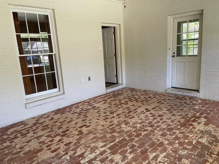 155 Rodney Dr — Photo 10