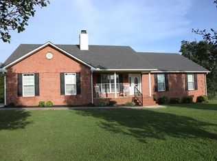 3215 Banks Pisgah Rd, Smithville, TN 37166