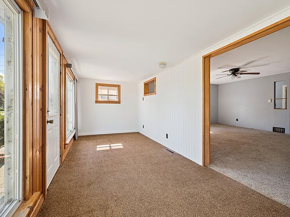 4th image of 3531 Goodrich Ave
