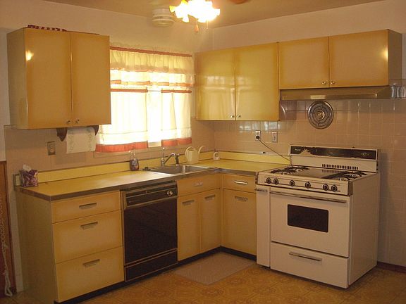 4th image of 140 Dauphin Ln