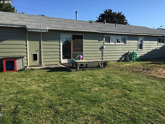 2nd image of 3266 River Park Dr