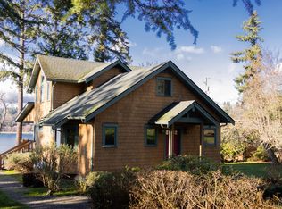 22525 Dockton Rd SW, Vashon, WA 98070