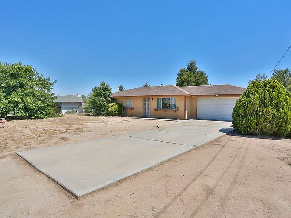 3rd image of 15763 Bleriot St